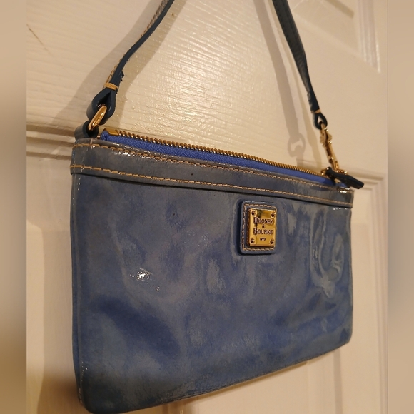 Dooney & Bourke Sky Blue Leather Handbag, Clutch, Wristlet with Gold Zipper - Picture 16 of 16